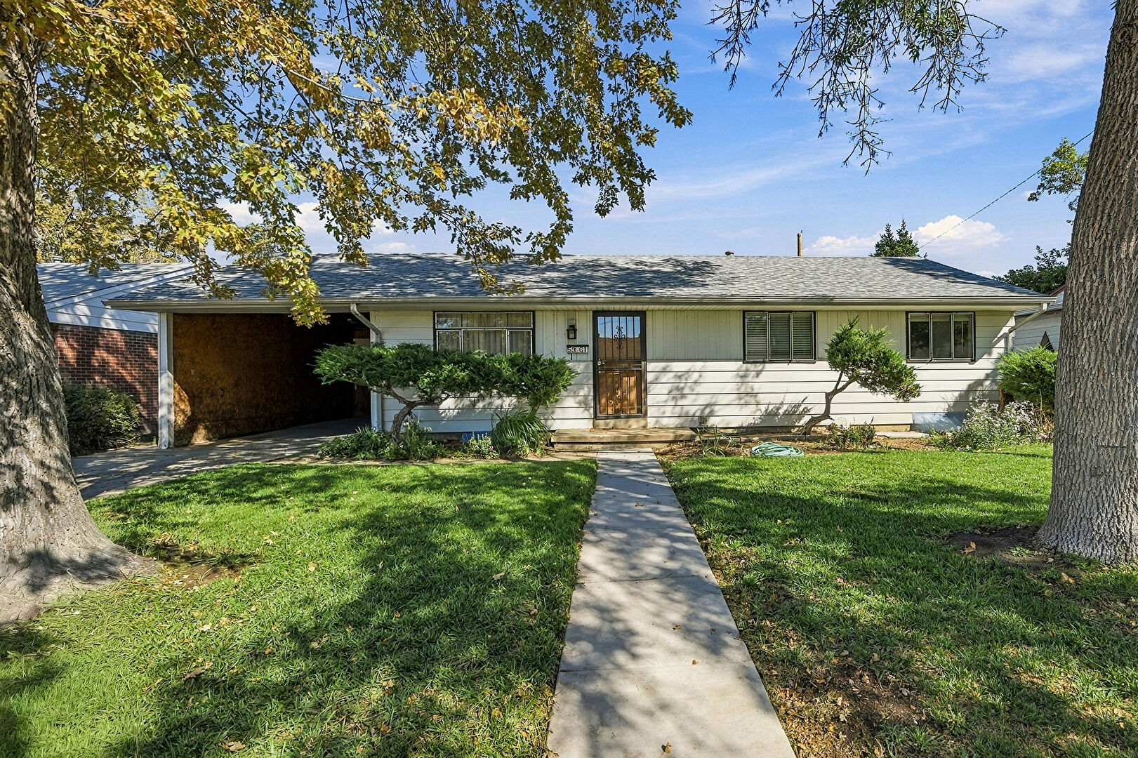Front at 5361 East 67th Avenue, Commerce City, CO 80022, listed by Rachel Rants