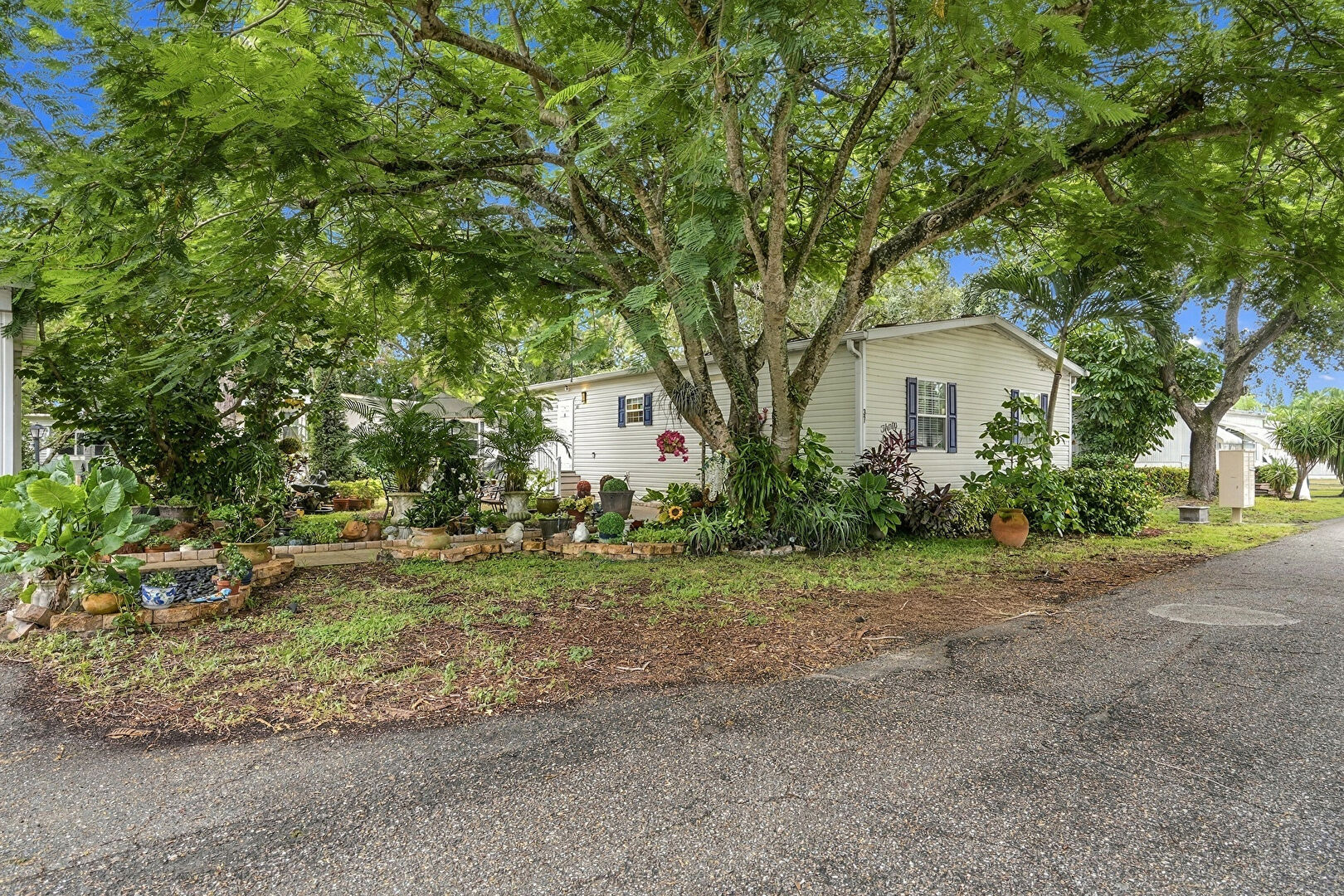 Front at 2555 PGA BLVD LOT 37, Palm Beach Gardens, FL 33410, listed by Chris Dyer
