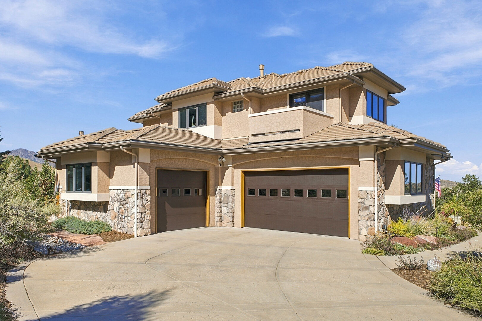 Front at 17071 Snowcreek Lane, Morrison, CO 80465, listed by Valerie Skorka Westmark
