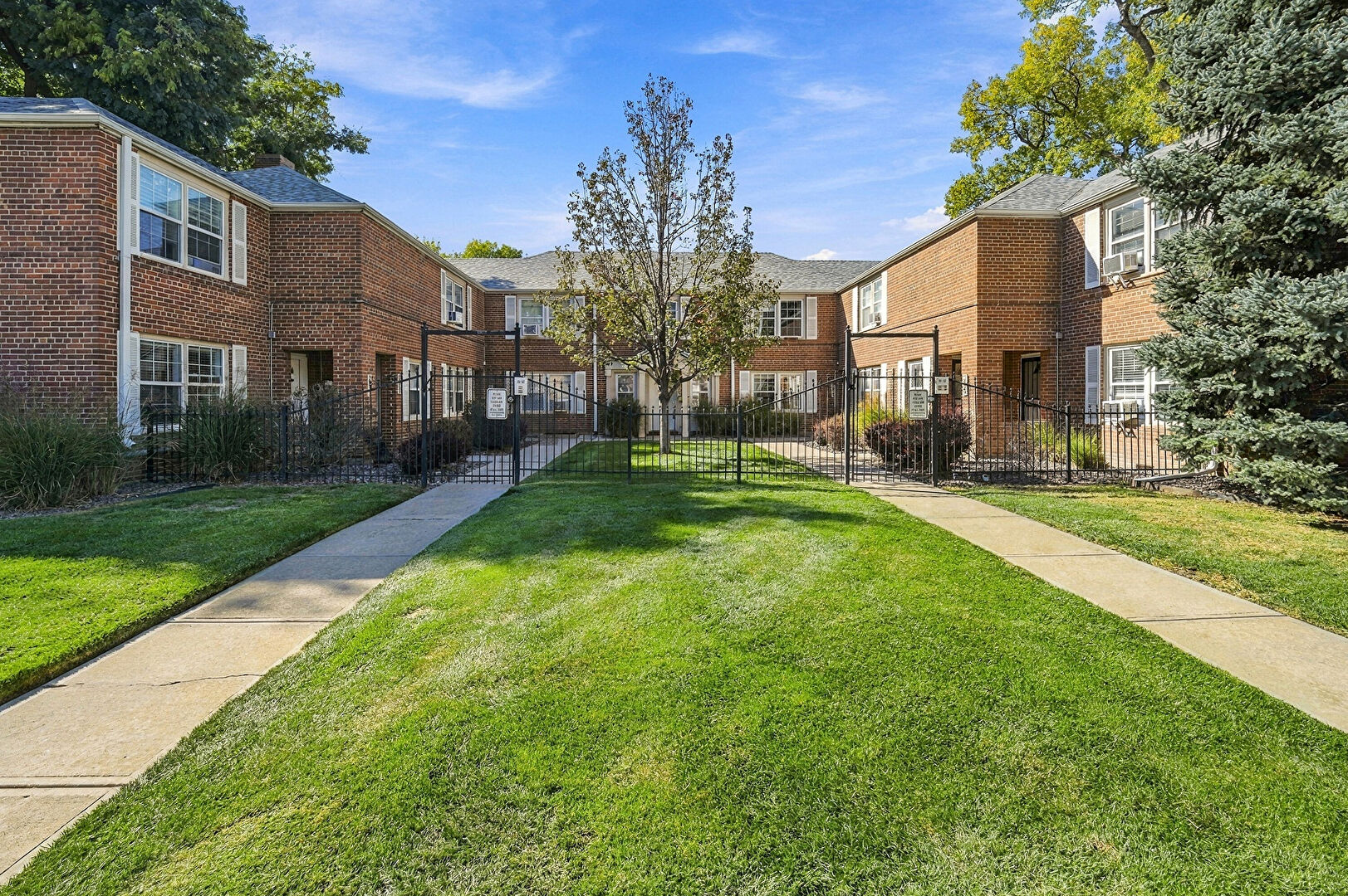 Front at 2821 Jasmine Street, Denver, CO 80207, listed by Taylor Haas