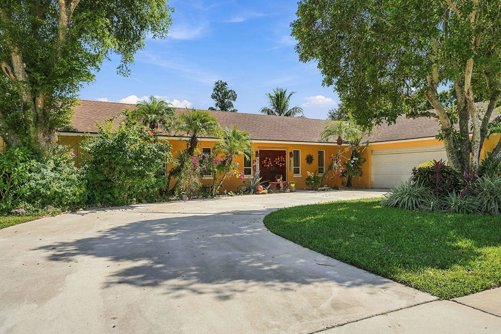 Front at 1874 The 12th Fairway, Wellington, FL 33414, listed by Ryan Jennings