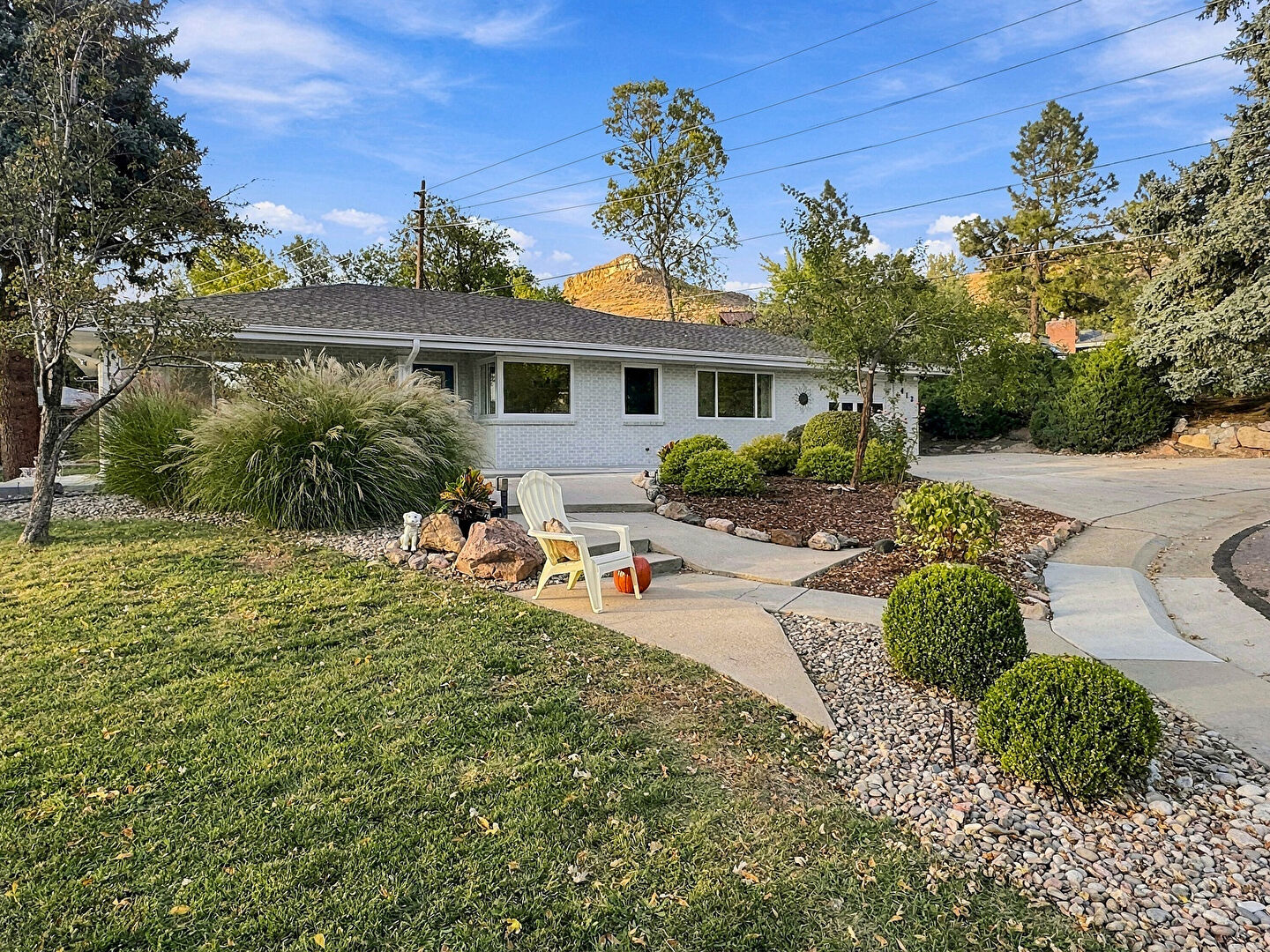 Front at 412 Grand Court, Golden, CO 80401, listed by Motenia Rose- Deaver