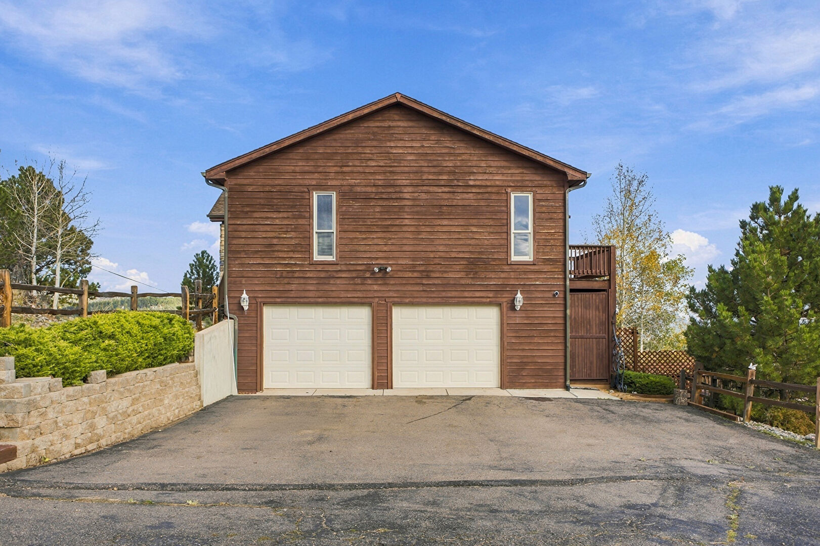 Garage at 435 Long Ridge Drive, Bailey, CO 80421, listed by Stuart Rhodes