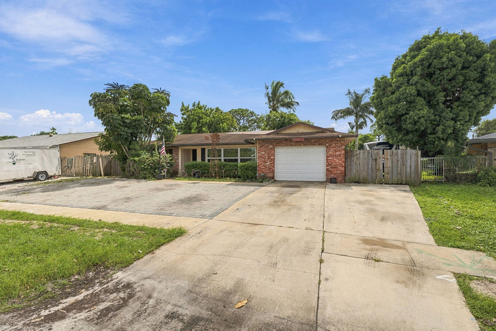 Front at 1275 Scottsdale Road South, West Palm Beach, FL 33417, listed by Brendon Kromer