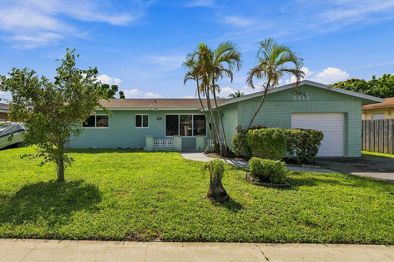 Front at 6812 Oak Hill, North Lauderdale, FL 33068, listed by Keith Weiner