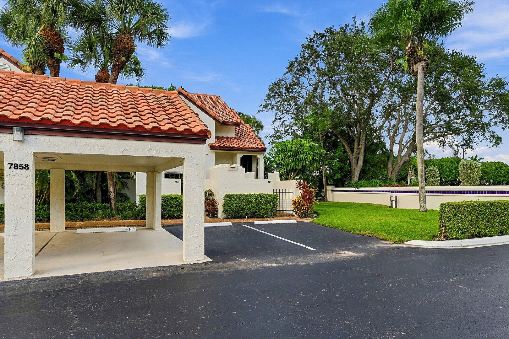 Parking at 7858 Granada Place, #404, Boca Raton, FL 33433, listed by Helena Yeaman