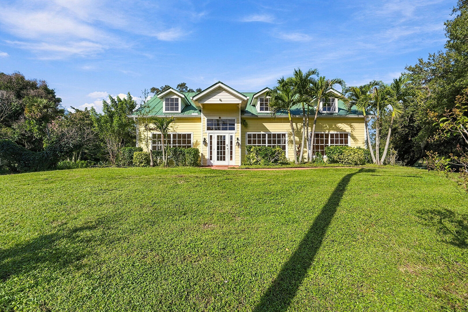 Front at 4813 Sunrise Boulevard, Fort Pierce, FL 34982, listed by Earhard (Dean) Chung